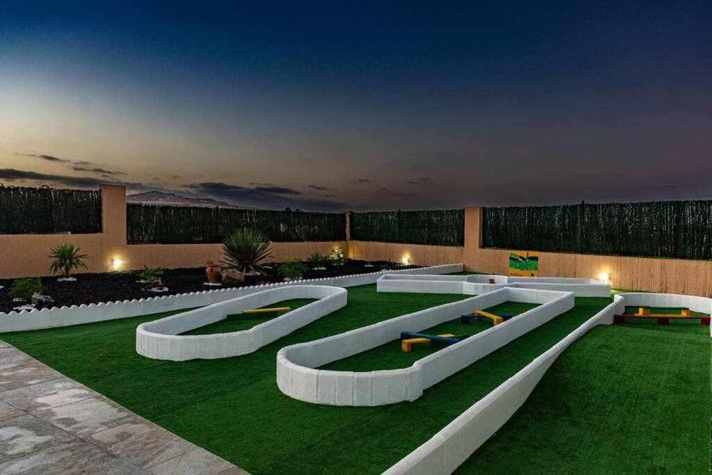Villa Mini Golf カレタ・デ・フステ エクステリア 写真